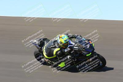 media/Oct-09-2022-SoCal Trackdays (Sun) [[95640aeeb6]]/Bowl (1015am)/